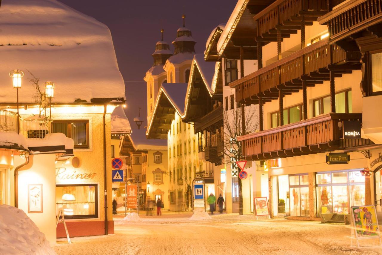 Moser Sankt Johann in Tirol Buitenkant foto